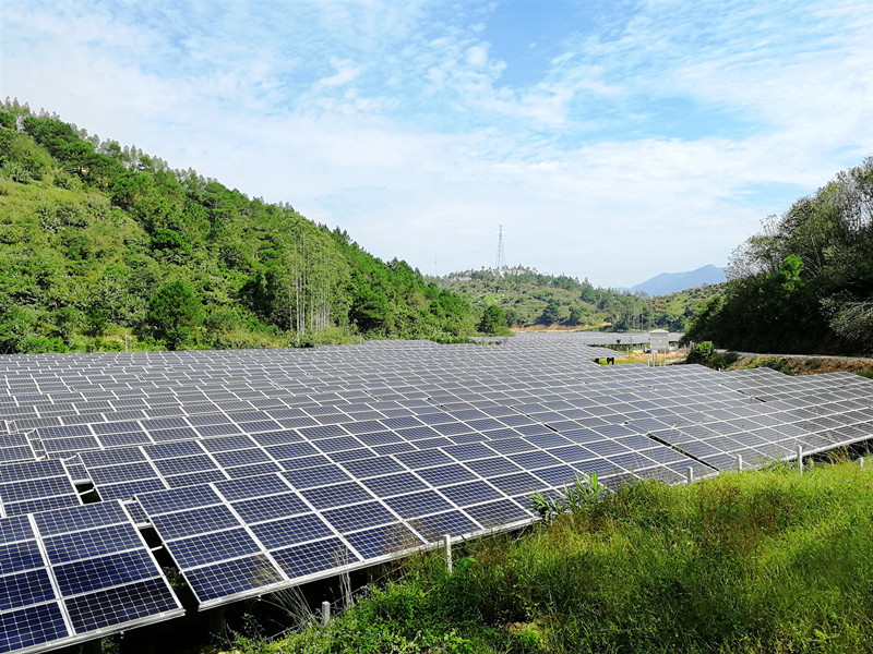 najnowsza sprawa firmy na temat Henan 7MW Projekt łagodzenia ubóstwa z fotowoltaiki
